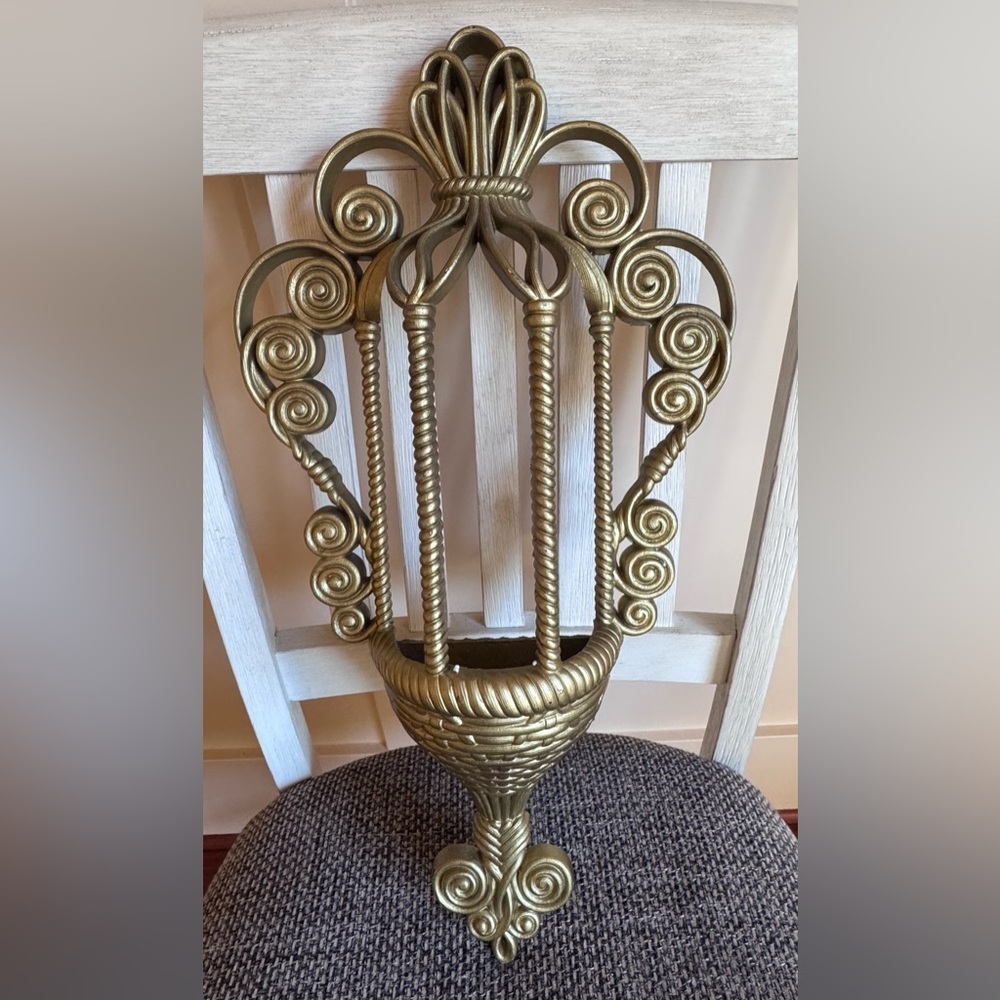Vintage 1975 Burwood Products gold wall pocket planter Hanging.